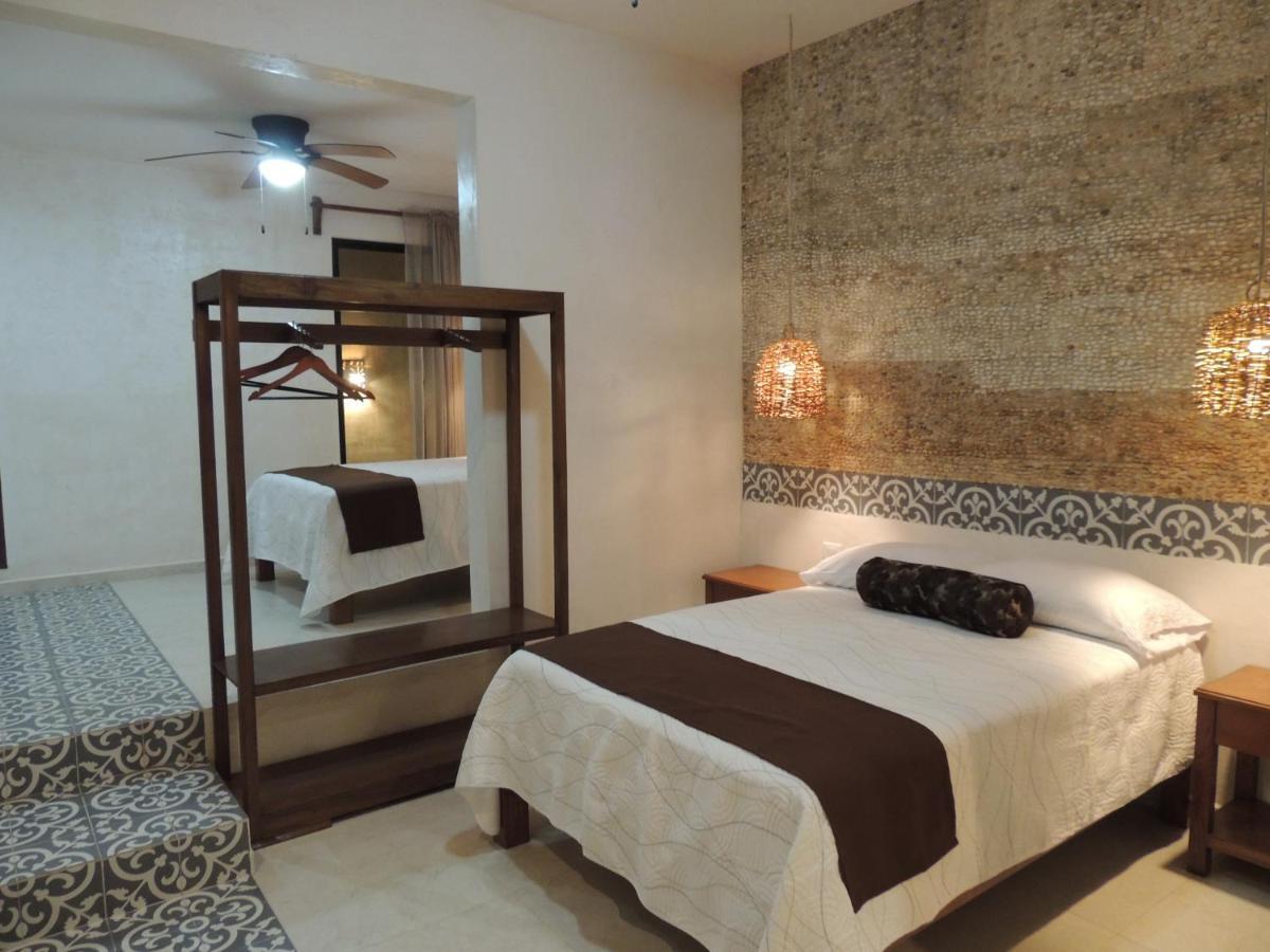ואיאדוליד Hotel Boutique Bugambilias מראה חיצוני תמונה
