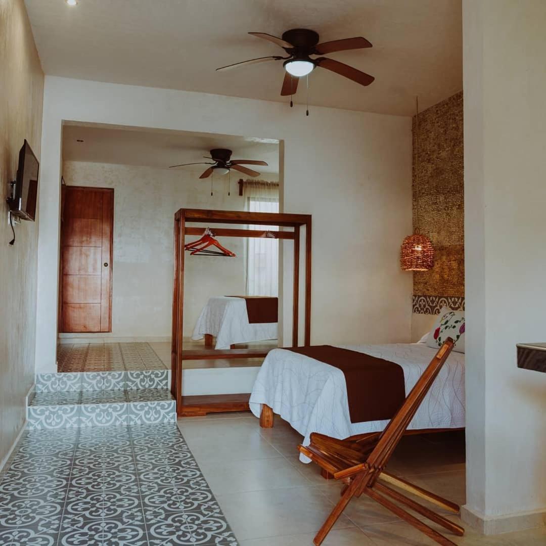 ואיאדוליד Hotel Boutique Bugambilias מראה חיצוני תמונה