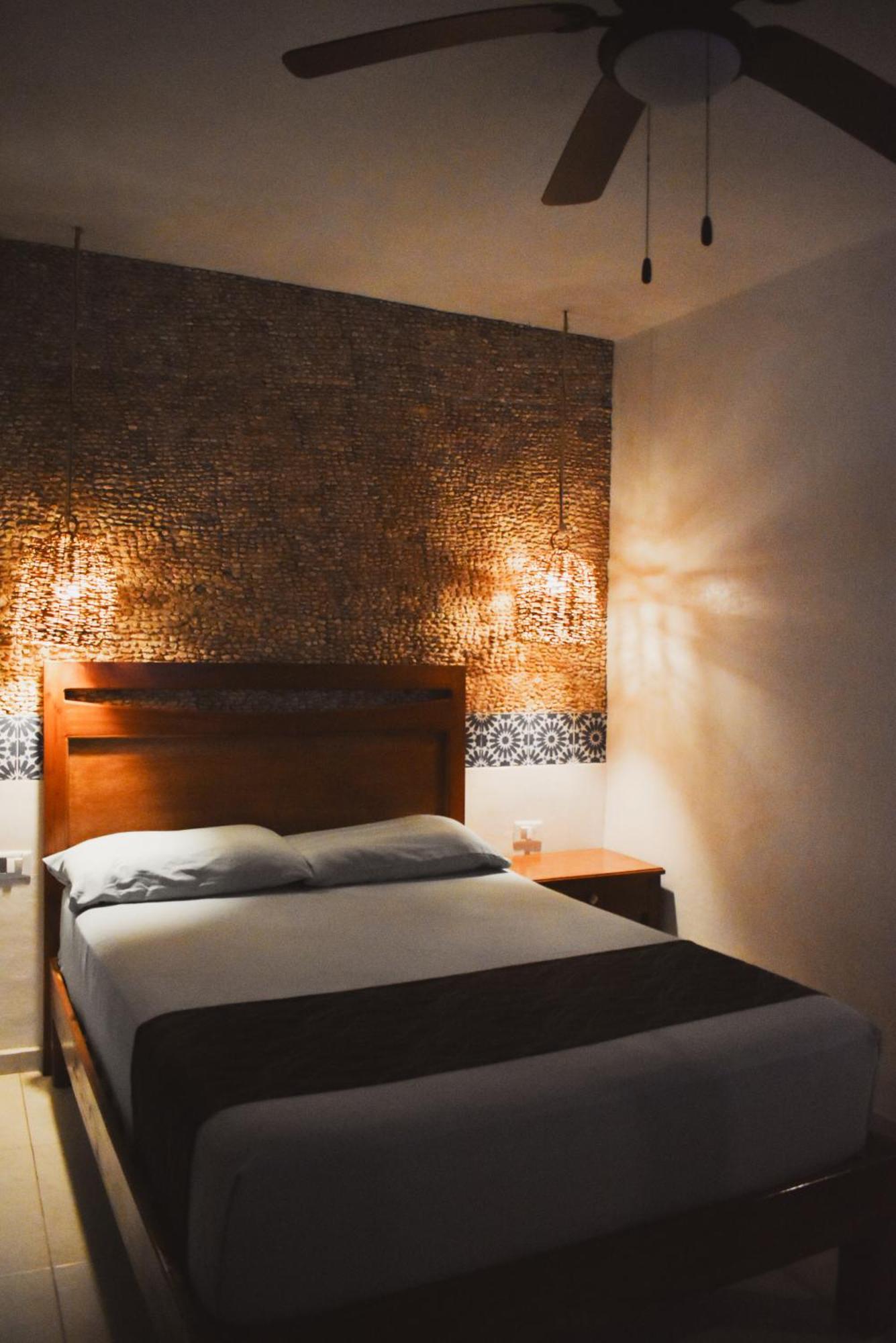 ואיאדוליד Hotel Boutique Bugambilias מראה חיצוני תמונה